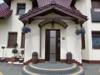 Drzwi zewnętrzne do domu Szymko
