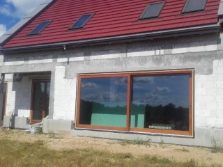 Prawidłowy montaż okien drewnianych w domu jednorodzinnym Windmar