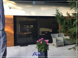 Prawidłowy montaż okien Passiv Line PLUS w strefie izolacji budynku wykonany przez firmę Aprel Aprel