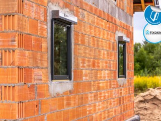 Prezentujemy kolejny wykonany prawidłowy montaż okien oraz rolet zewnętrznych w domu jednorodzinnym.  FIXOKNA